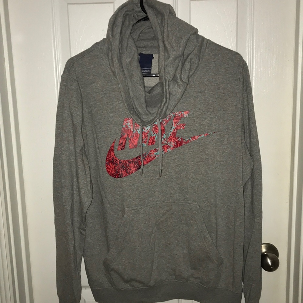 NIKE sweatshirt with flower detail GREAT CONDITION